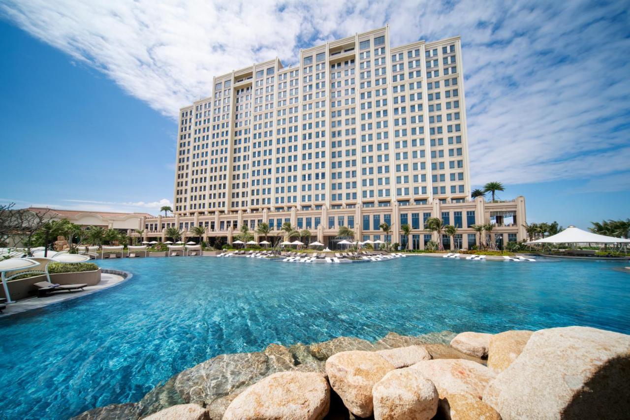 Holiday Inn Resort Ho Tram Beach By Ihg Exterior photo
