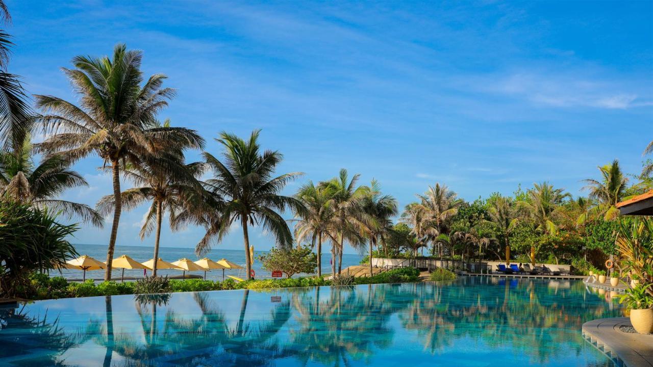 Holiday Inn Resort Ho Tram Beach By Ihg Exterior photo