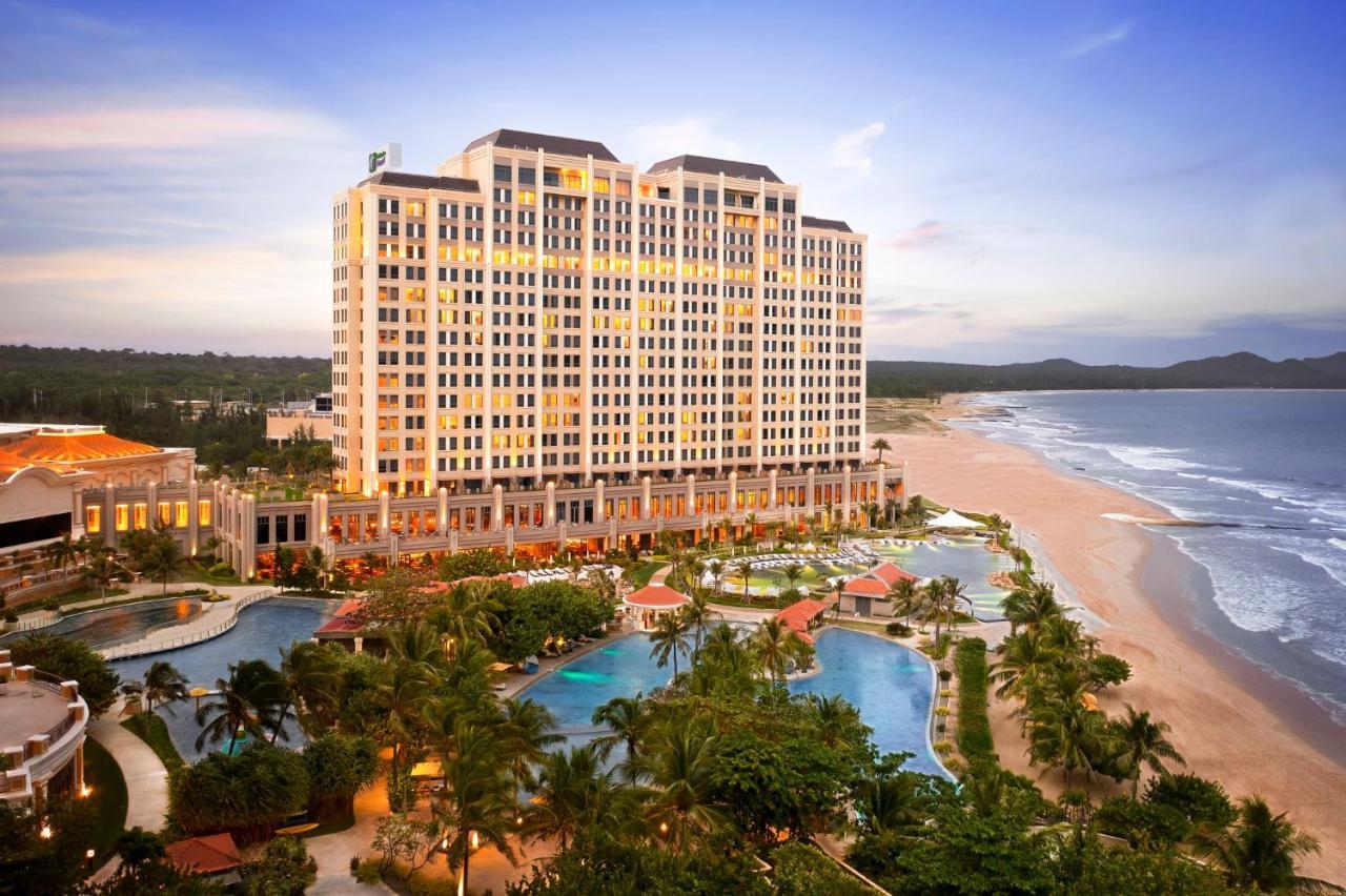 Holiday Inn Resort Ho Tram Beach By Ihg Exterior photo