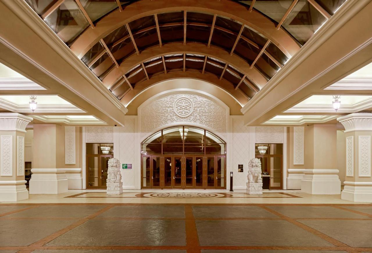 Holiday Inn Resort Ho Tram Beach By Ihg Exterior photo